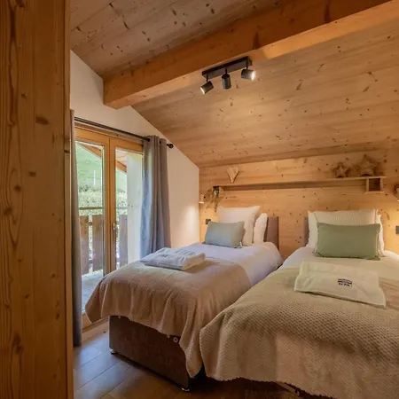 Chocolate Moose - Snow And Trek - Chalet Morzine