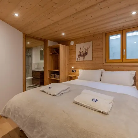 Chocolate Moose - Snow And Trek - Chalet Morzine